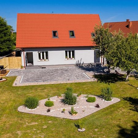 Apartament Na Cysterskim Szlaku Starzyno  Exteriör bild